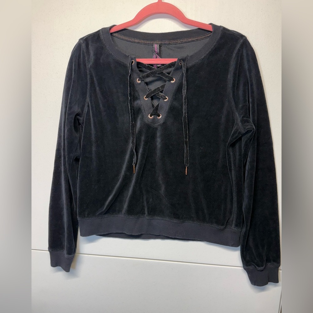 Y2K Indie Sleeze Betsy Johnson Velour Lace Up Shirt Cropped Black Granola Soft
